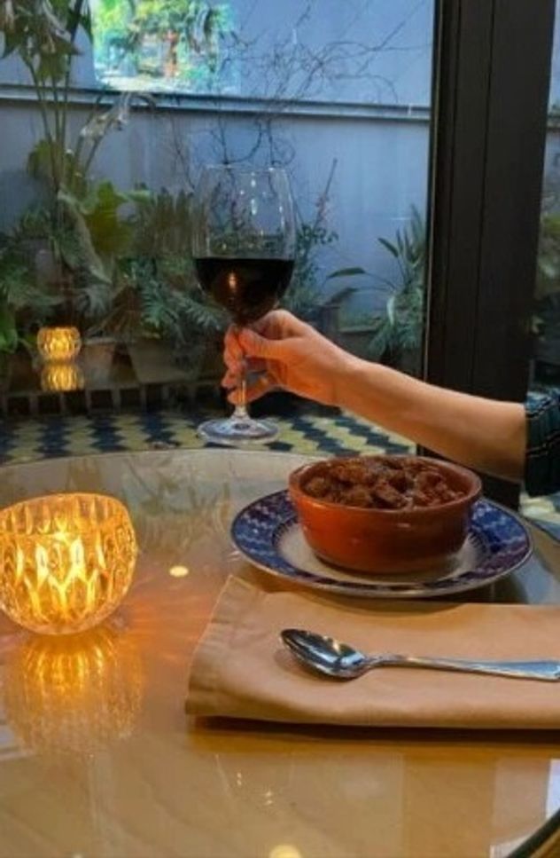 Cuál es el restaurante escondido de Villa Urquiza que es furor y solo abre viernes y sábados.