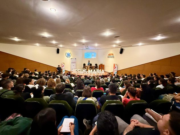 Presentación de proyectos. Incubadora de emprendimientos en Jesús María.