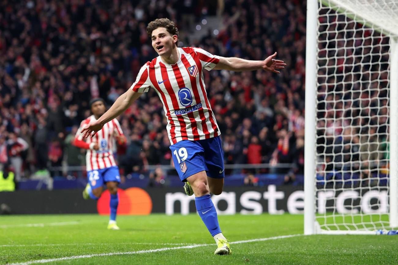 Julián Álvarez y un futuro incierto en el Atlético.