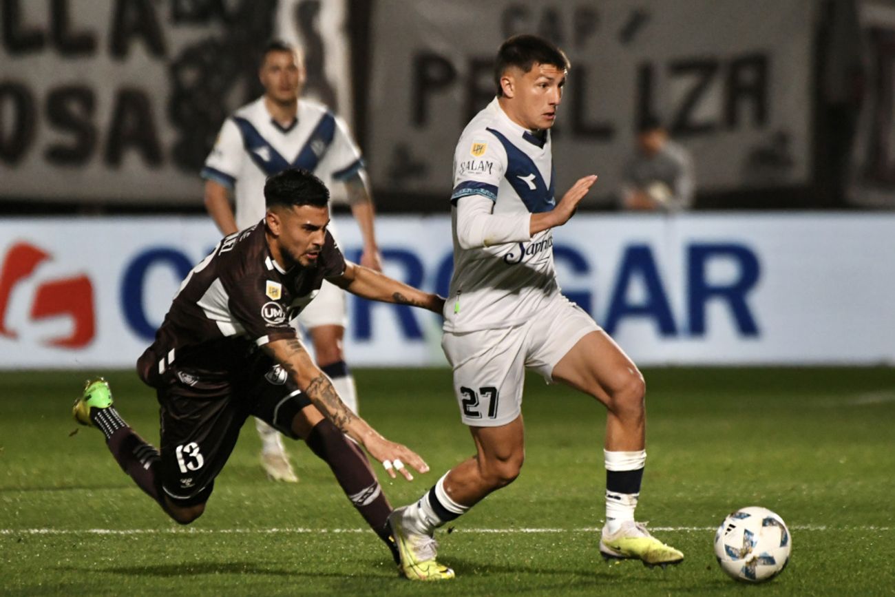 Vélez en su partido ante Platense.
