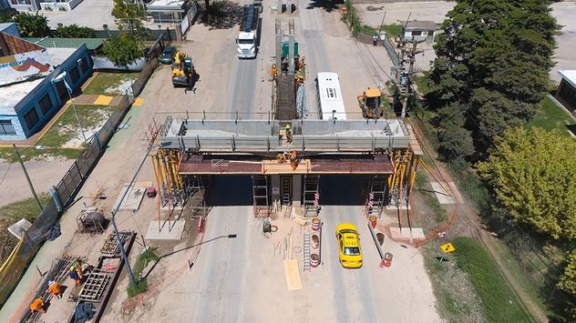 El altonivel de avenida Vélez Sarsfield en Córdoba.