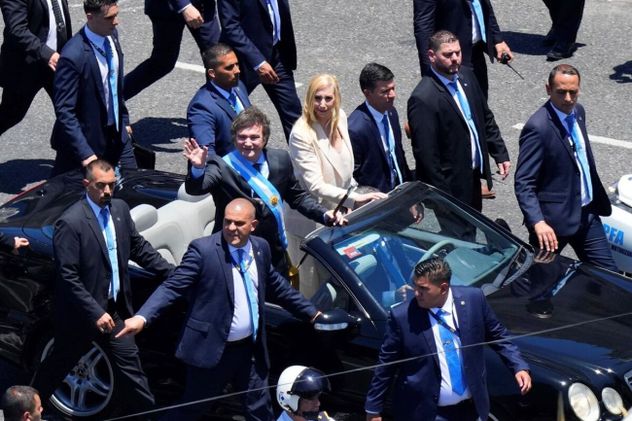 Caravana presidencial de la asunción de Milei 2023