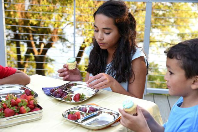 Un estudio alerta sobre las dietas creadas con IA para adolescentes: calculan mal calorías y nutrientes.