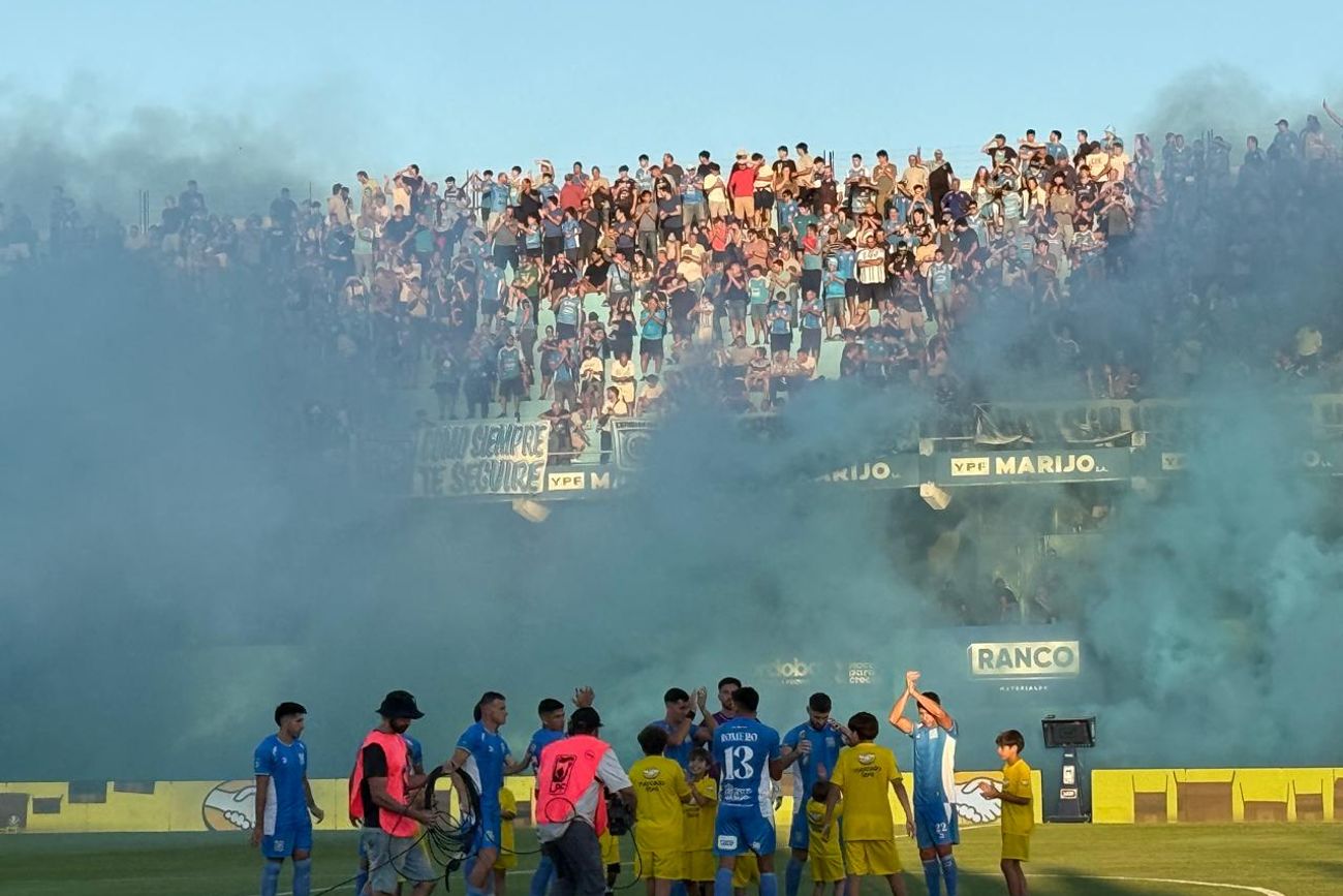 Estudiantes y Belgrano se enfrentan en Río Cuarto por el Torneo Apertura de la Liga Profesional. (Tomy Fragueiro / La Voz)