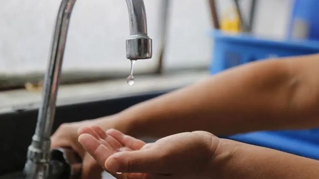 El contrato de concesión del servicio de agua potable en la ciudad de Córdoba a manos de Aguas Cordobesas vence en 2027.