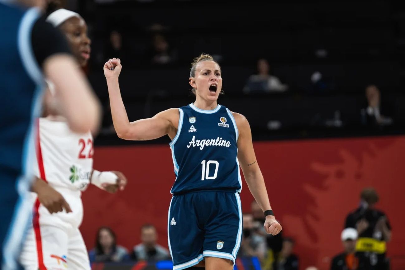 La Selección Argentina femenina de básquet logró una victoria histórica ante el local Turquía en el Premundial 2026. (Fiba)