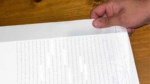 El joven denunció ante la justicia al supuesto ladrón que usó el servicio de aplicaciones para quedarse con los productos. (La Voz).