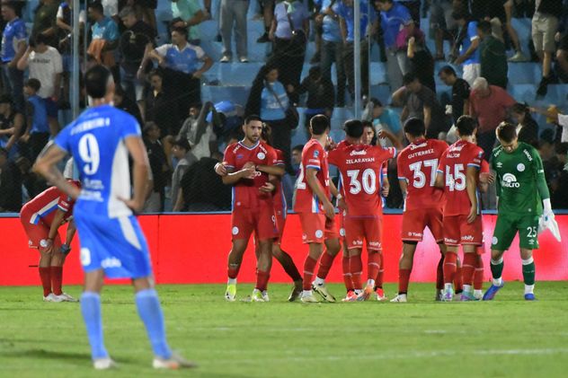 Belgrano le ganó a Estudiantes de Río Cuarto por la fecha 10 del Torneo Apertura 2026. 