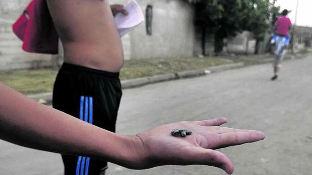 Los casos de violencia se multiplican y preocupa la abundante cantidad de armas. (La Voz).