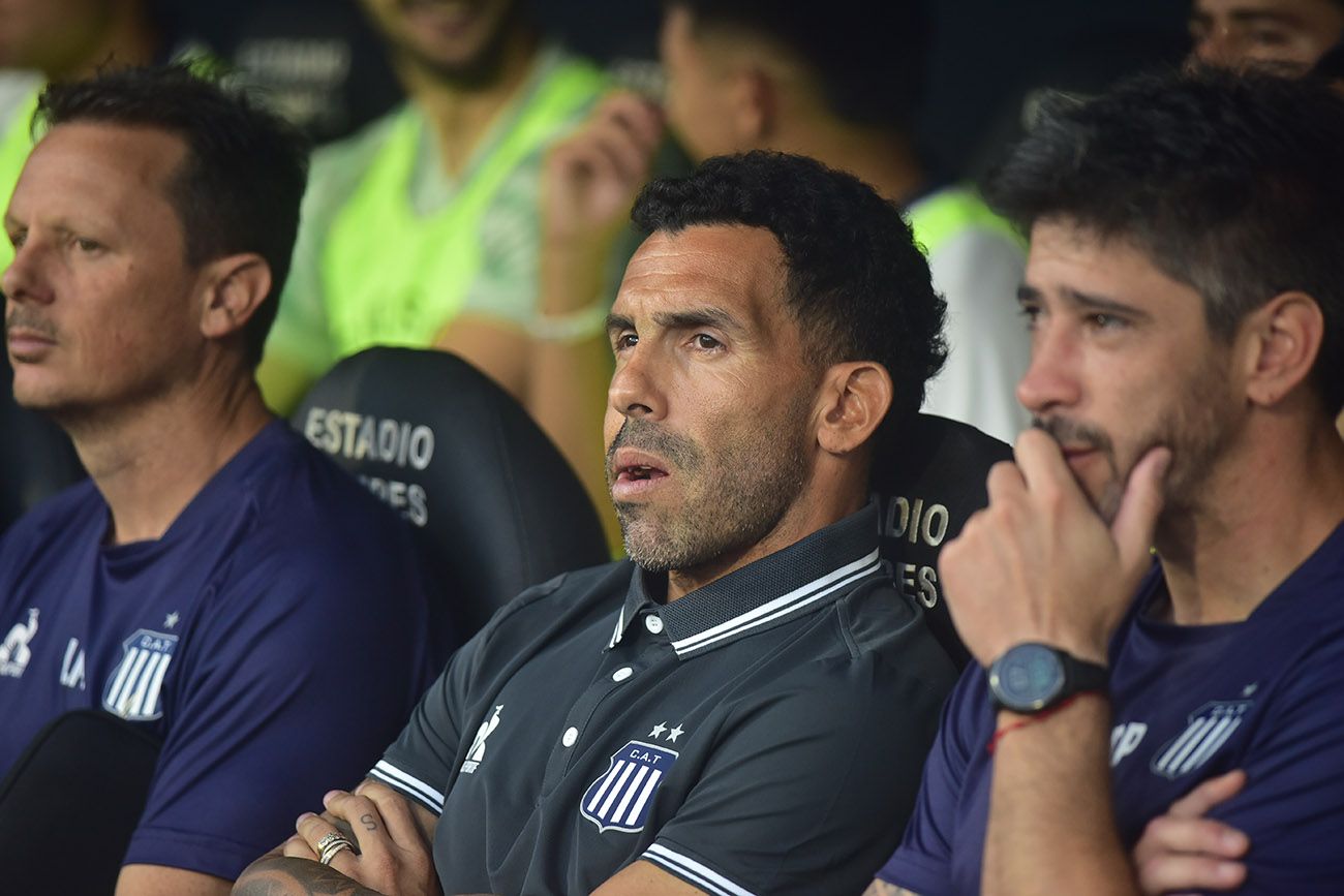 Carlos Tevez entrenador de Talleres. 