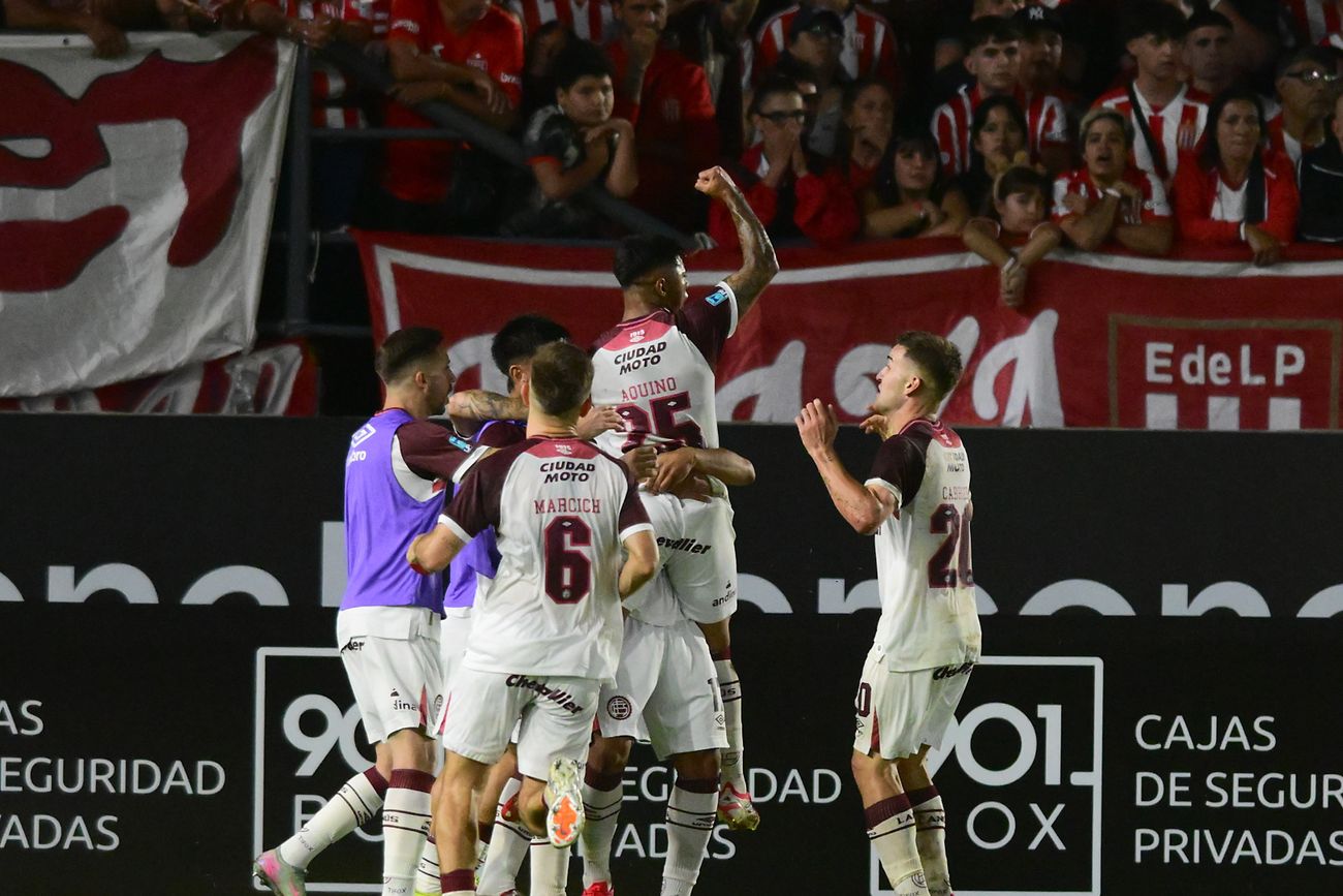 Estudiantes LP vs Lanús, fecha 10 del Torneo Apertura.