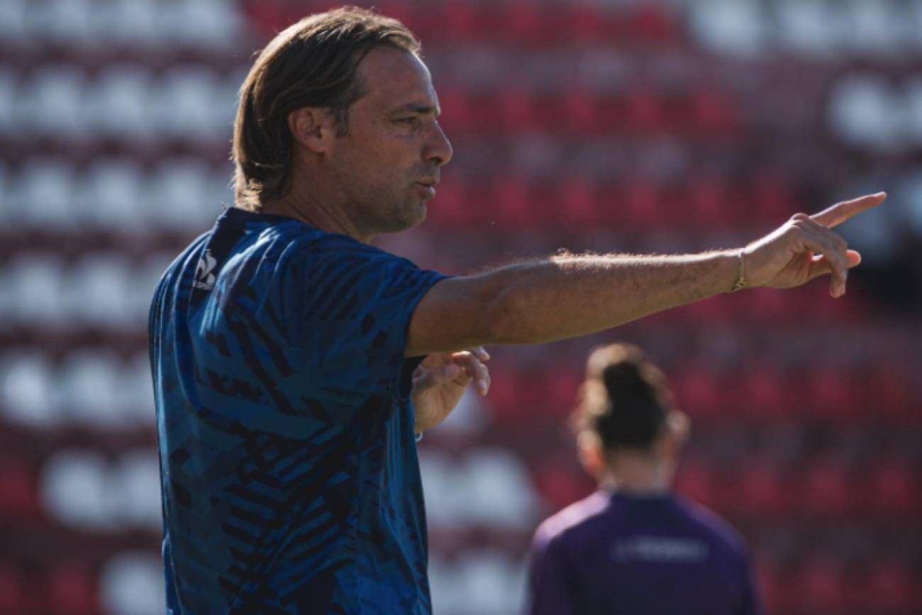 Toti Iglesias debuta en el banco de Talleres.