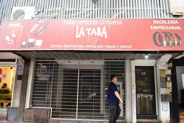 Vacancia de locales comerciales en el centro de la ciudad de Córdoba.