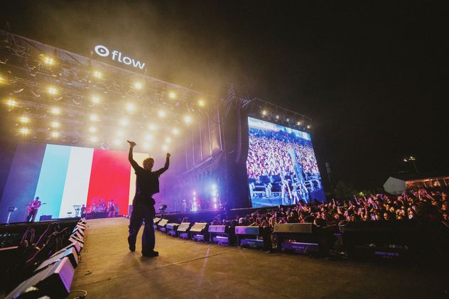 Turnstile en el escenario Flow de Lollapalooza Argentina 2026.