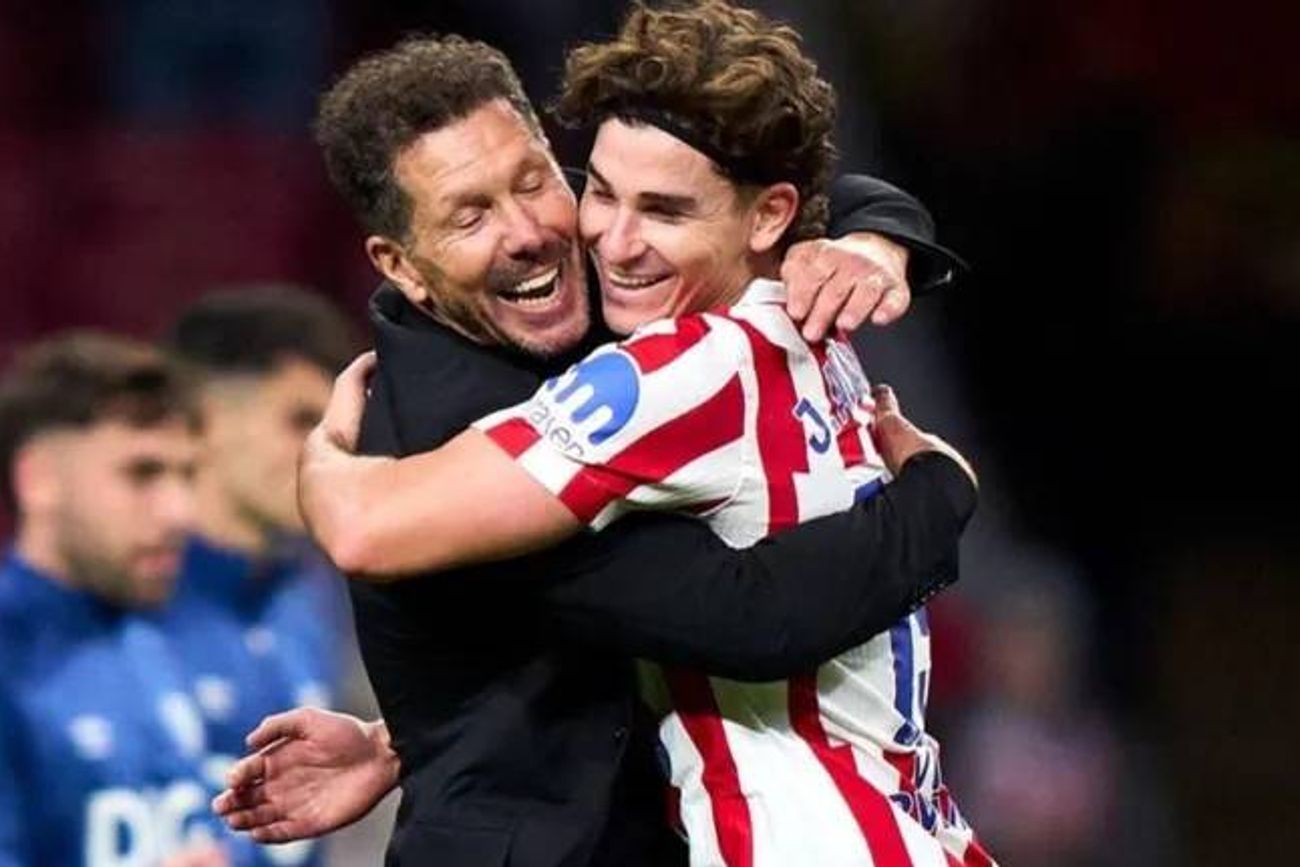 El presidente del Atlético Madrid y una polémica frase sobre Julián Álvarez: Se va cuando yo diga