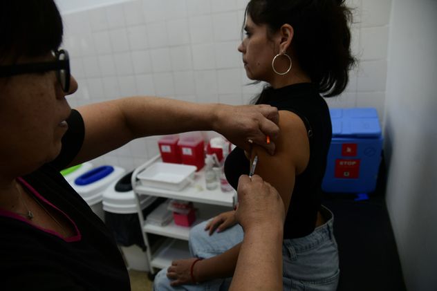 La Municipalidad de Córdoba quiere llegar a un 95% de cobertura en la vacunación de grupos de riesgo. (La Voz)