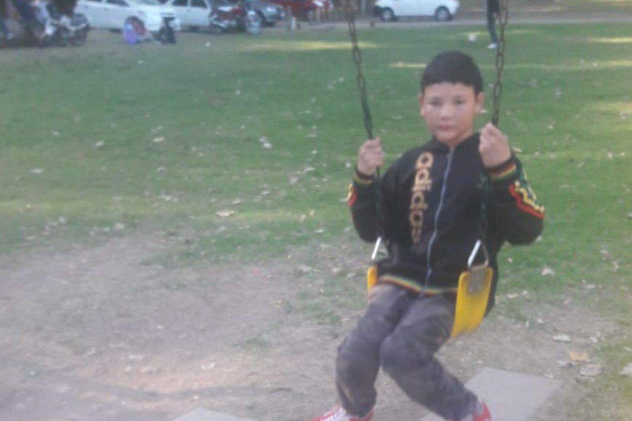 Jonathan Correa, el adolescente de 15 años asesinado a golpes por su padre en Uruguay.