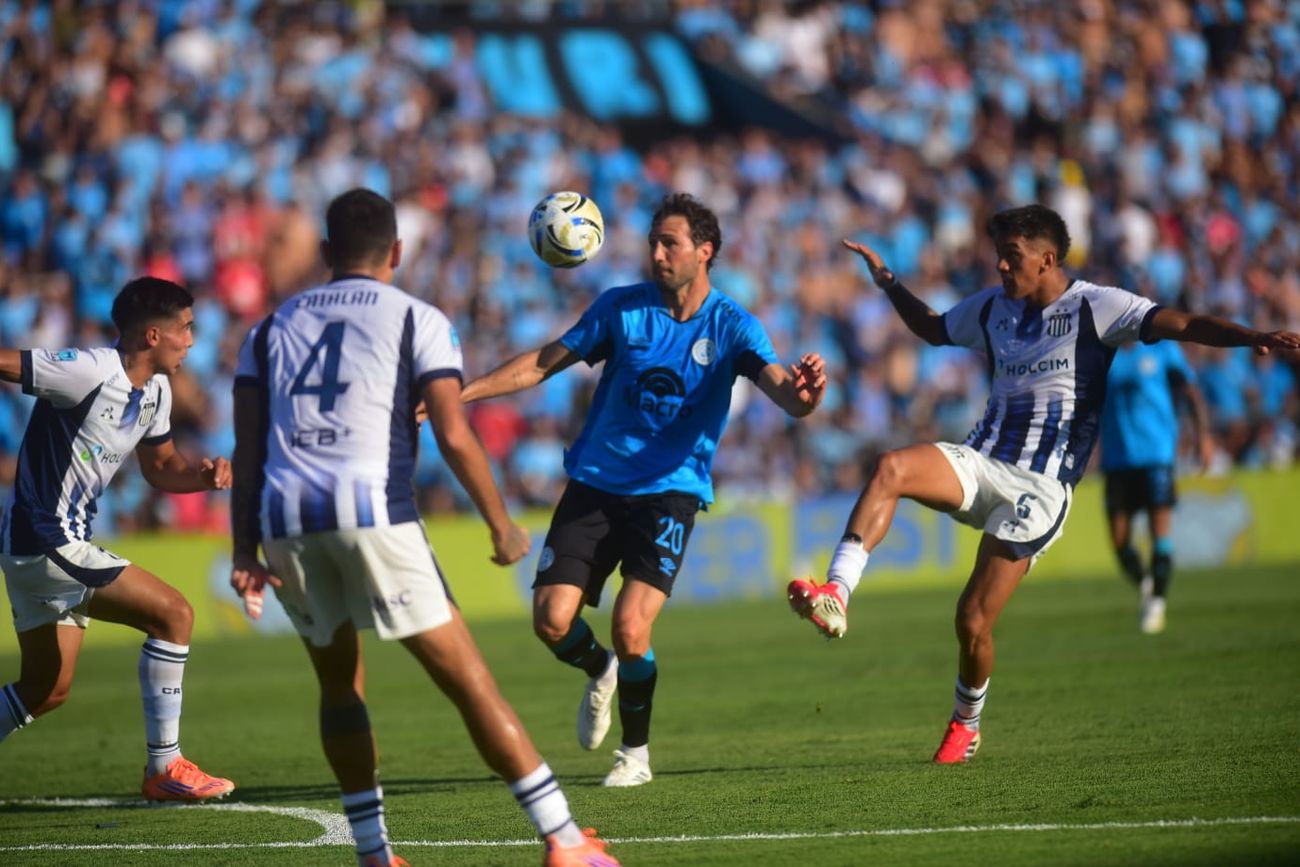 Belgrano vs Talleres en el clásico. 