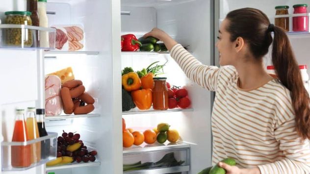 Ni azúcar ni recipientes especiales: el truco japonés para que la fruta cortada no se oxide.