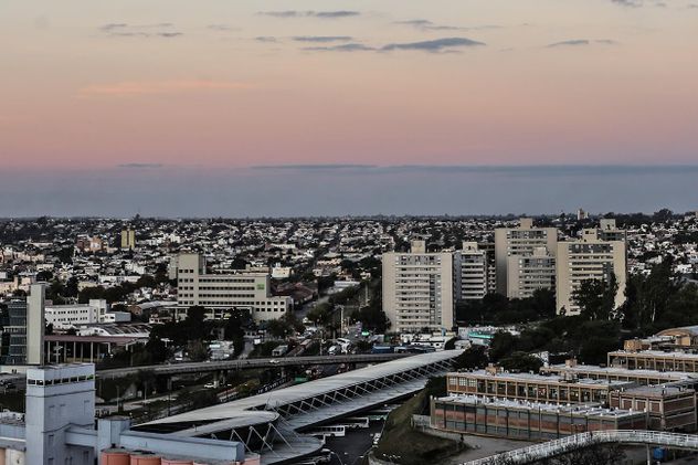 El mercado inmobiliario argentino atraviesa una transformación clave: pasar del ladrillo como refugio de valor a un modelo que busca democratizar el acceso a la inversión.