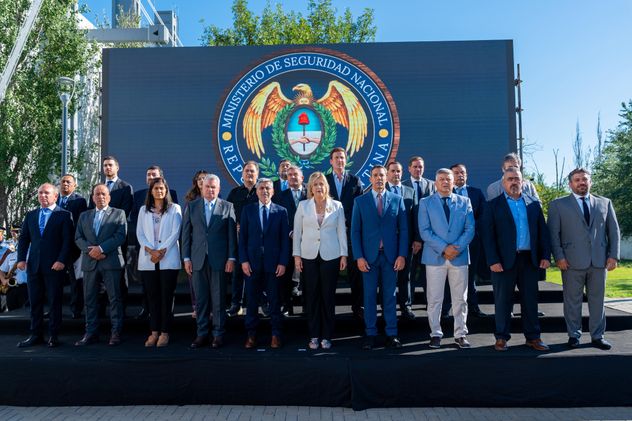 La ministra Monteoliva, junto con ministros provinciales.