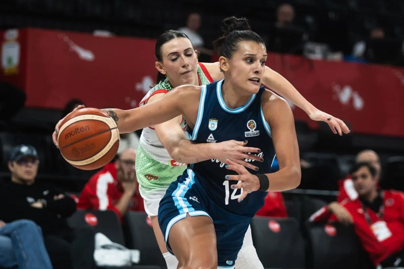 La Selección Argentina se mide este martes con Japón en el cierre del Premundial que se disputa en Turquía. (Fiba)