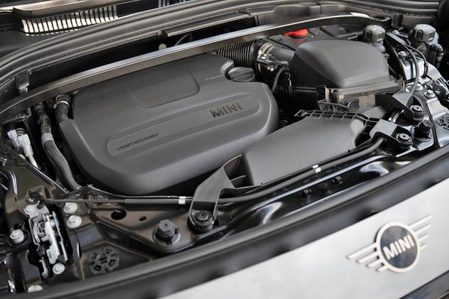 Turbodiésel 2.0 (163 CV y 400 Nm), sistema MildHybrid alimentado por batería de 48 voltios.