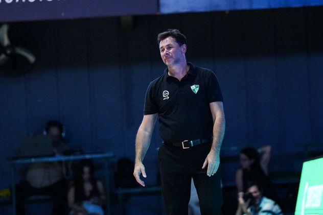 Con José Luis Pisani como entrenador, Atenas no ganó de visitante esta temporada. Es el objetivo en los seis que le quedan afuera de casa.
