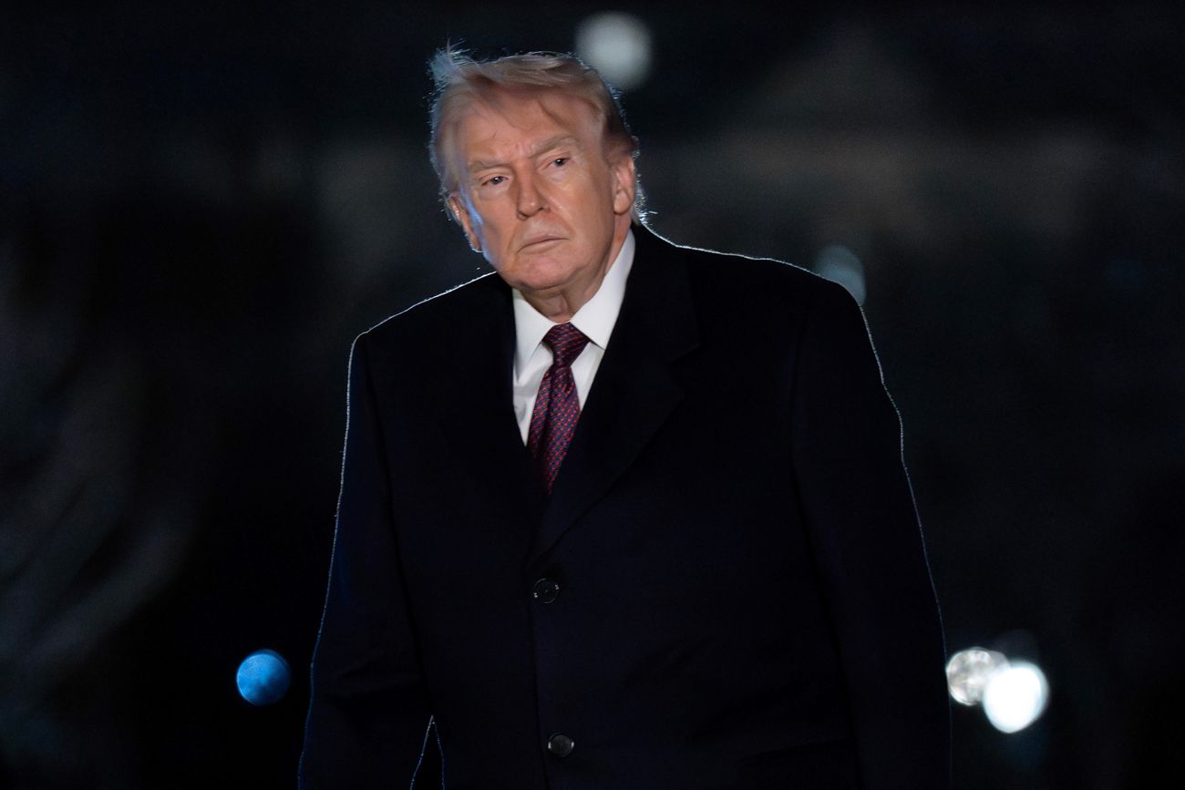 Trump bromeó con postularse a la presidencia de Venezuela y afirma: "Me ven como a Simón Bolívar"