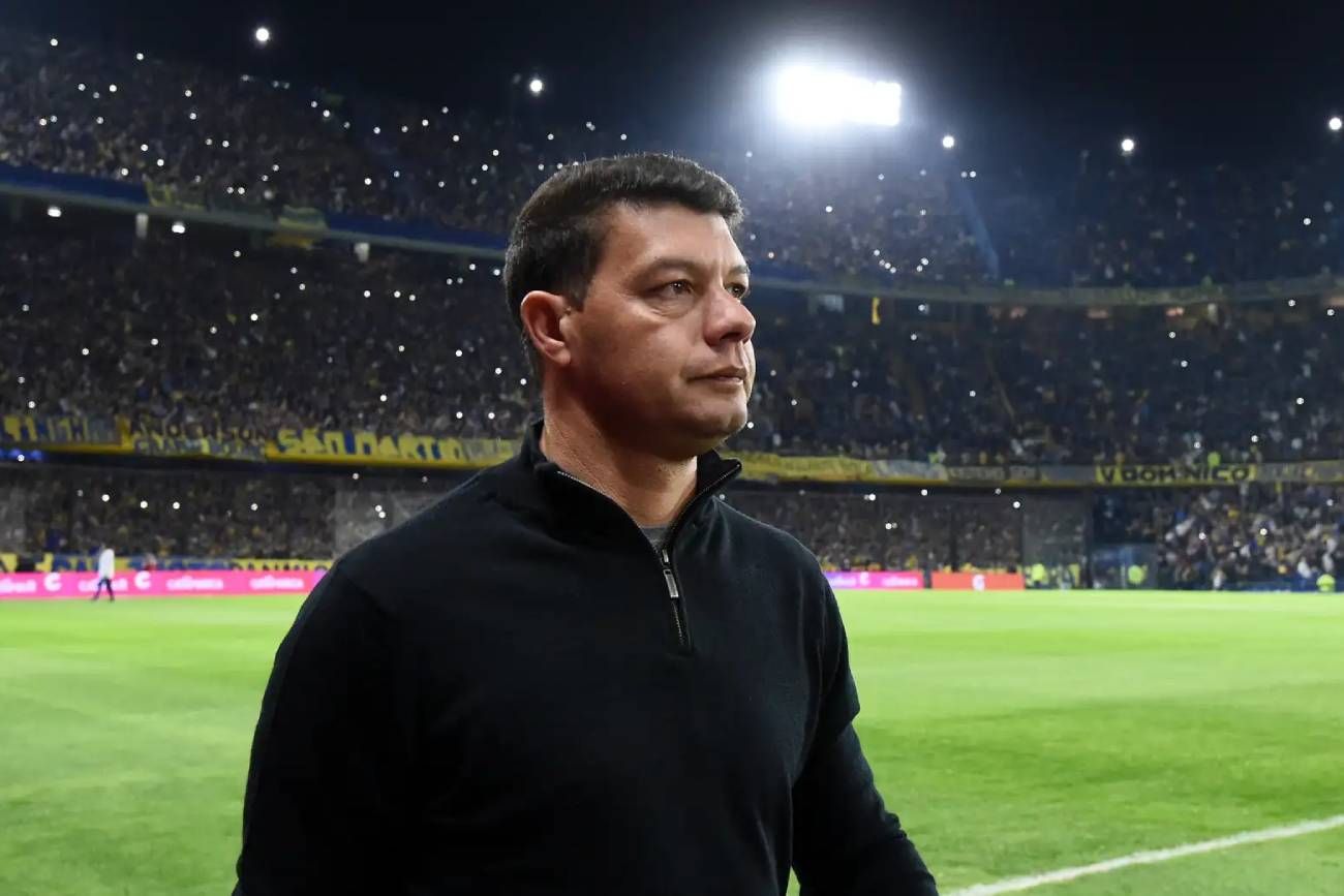 Sebastián Battaglia competirá contra Riquelme.