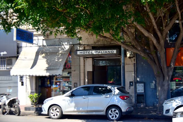 Hotel Italiano, en calle Jerónimo Luis de Cabrera 313, convertido en la actualidad en un conventillo.