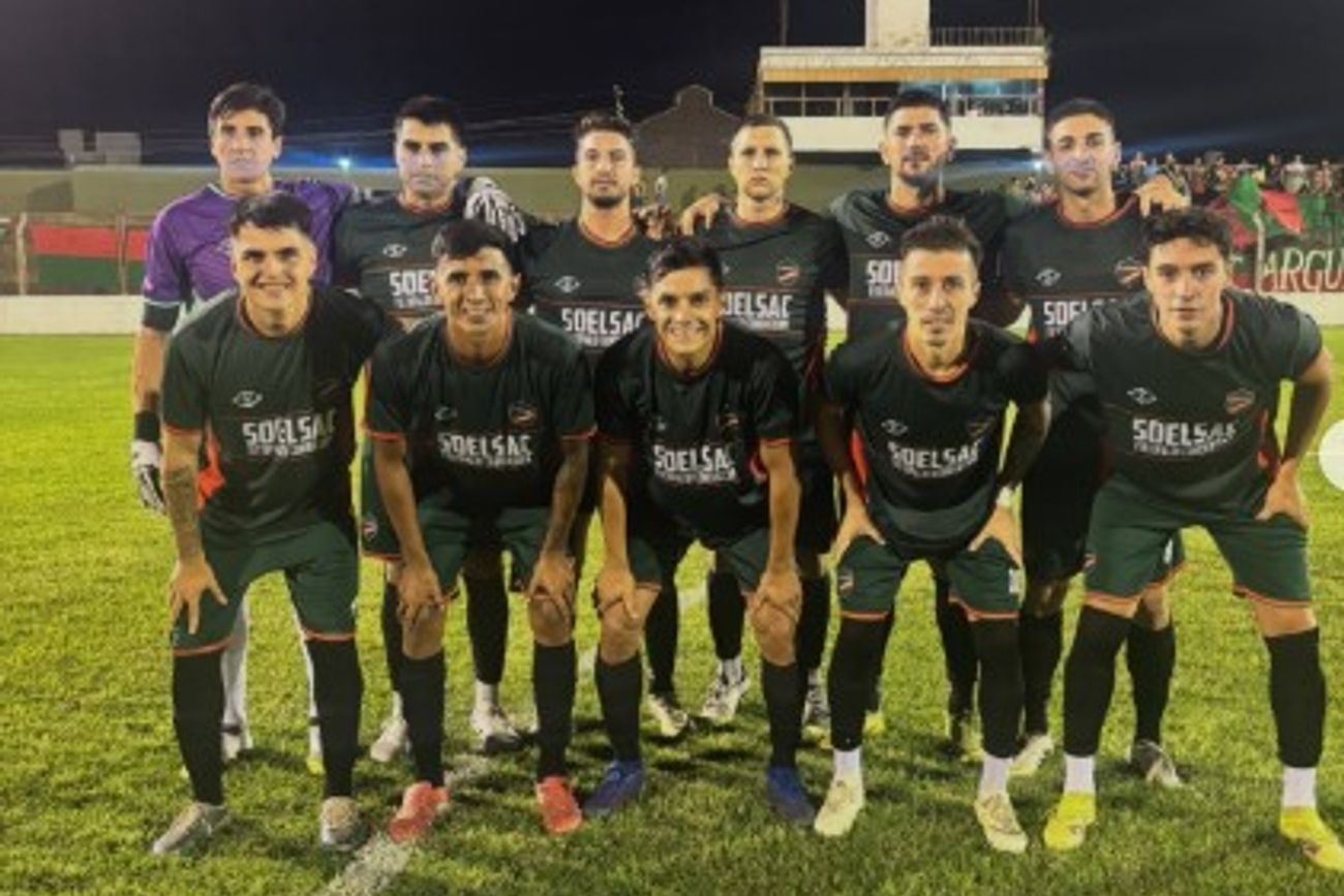 Peñarol sueña con el ascenso al Regional Federal: sólido triunfo en la ida de "semi" y la mira puesta en la final