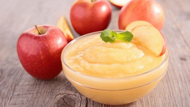 Cómo incluir puré de manzana en la dieta de tu perro sin riesgos.