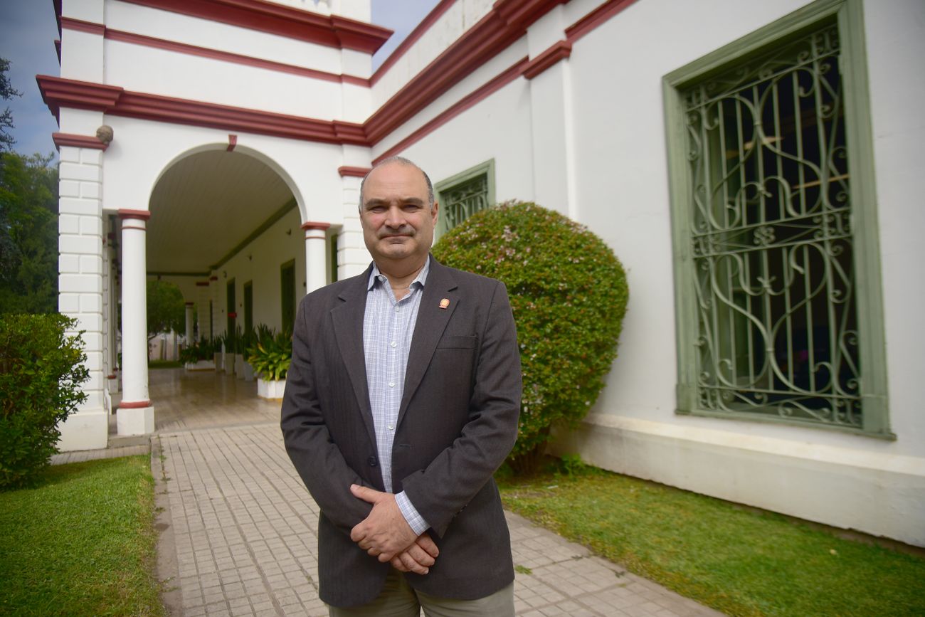  Nuevo rector de la Universidad Blas Pascal Gabriel Raya Tonetti.