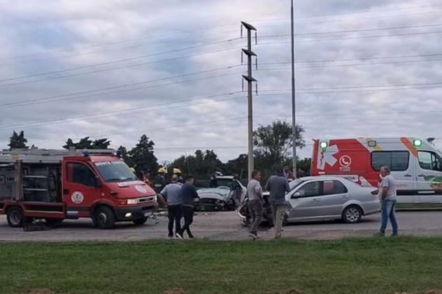 Choque frontal en Córdoba: murió un conductor tras impactar contra un taxi