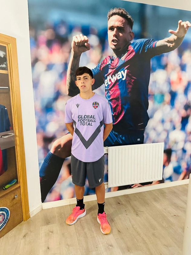 Tomás Paredes en el Levante de España.