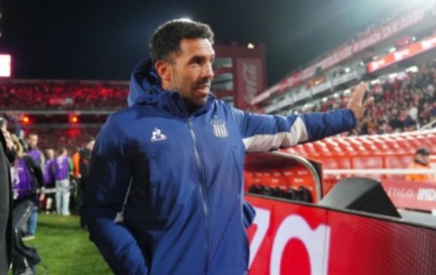 Carlos Tevez en el Libertadores de América.