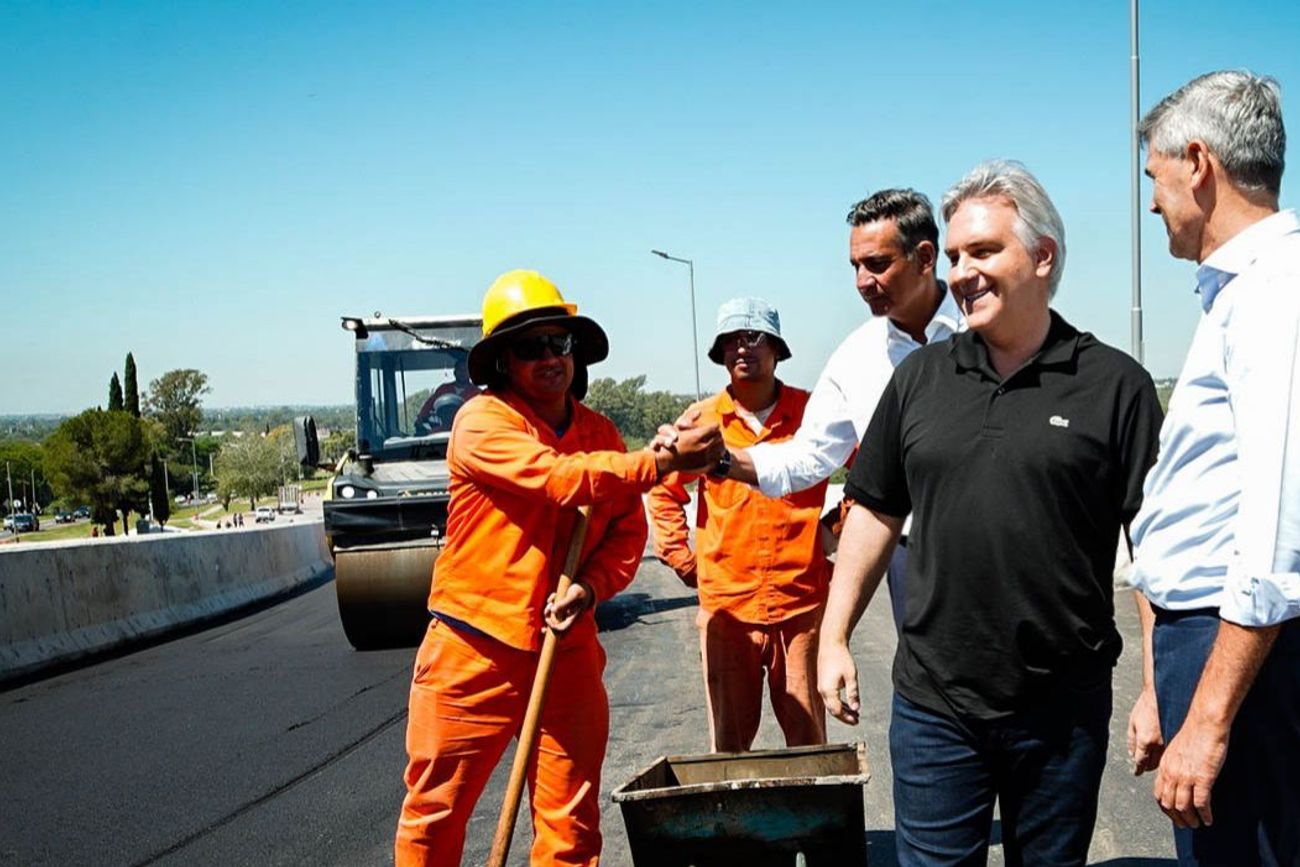 Llaryora, Passerini y Siciliano. El oficialismo apuntala con obras ya programadas la Capital.