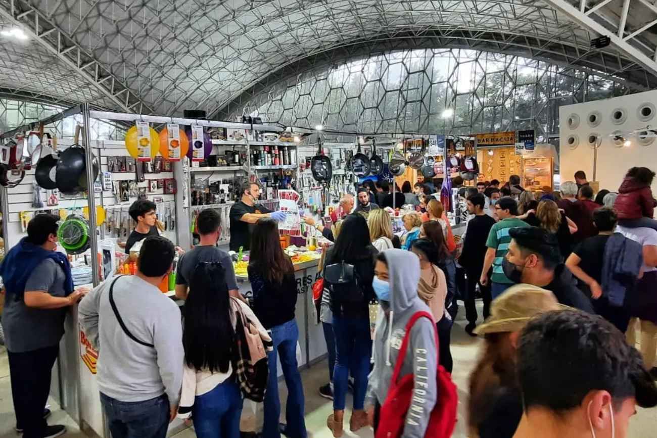 Ciudad de Córdoba. Con más de 40 años de trayectoria, la Feria de las Artesanías vuelve a renovarse. 