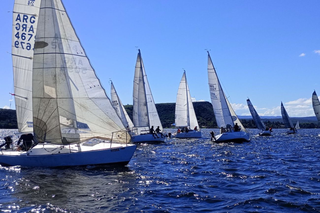 Campeonato de vela en Embalse. (gentileza sailingcba)