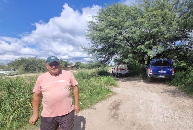 Fabián López, hermano del hombre desaparecido, participa de los operativos de búsqueda y reclama que aoparezca.