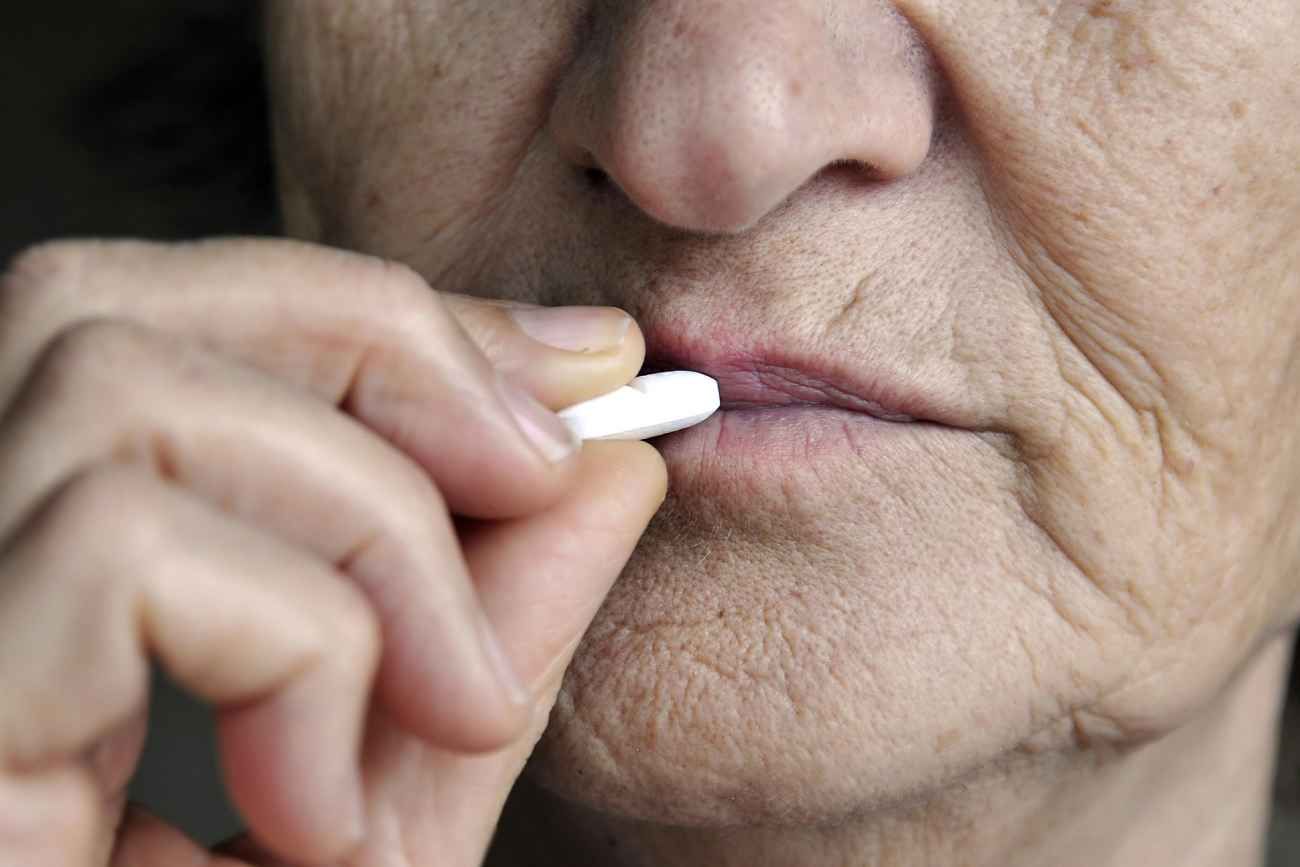 Medicamentos, tratamiento hipertensión en adultos mayores. 