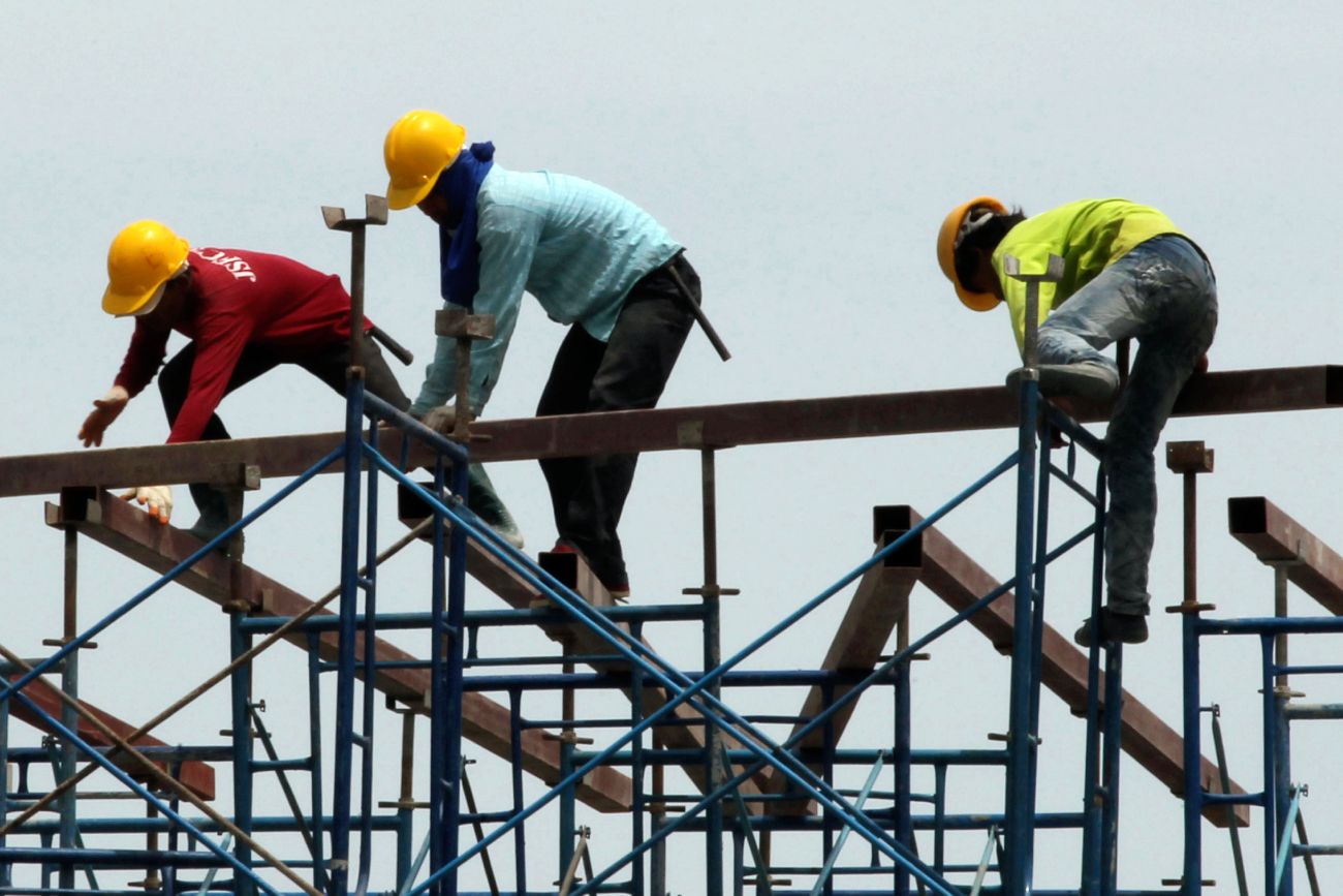 Construcción. Es uno de los sectores que más empleo resignó y con fuerte incidencia de informalidad.