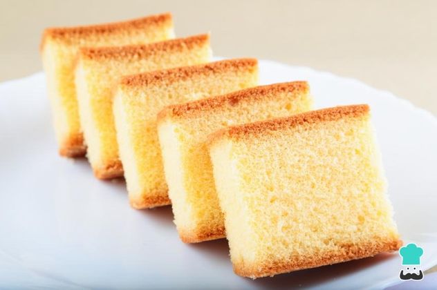 Torta de vainilla esponjosa: la receta fácil y económica que siempre sale bien.