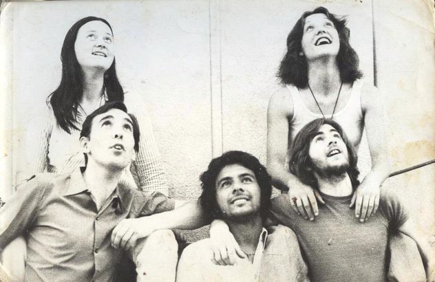 Grupo Nacimiento, en 1974: Jorge Luján, Liliana Felipe, Caio Viale, Tito y  Claudia.