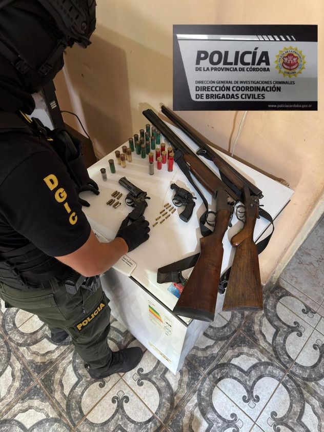 La Policía de Córdoba realiza allanamientos en distintos puntos de la ciudad y en el complejo carcelario de Bower. 