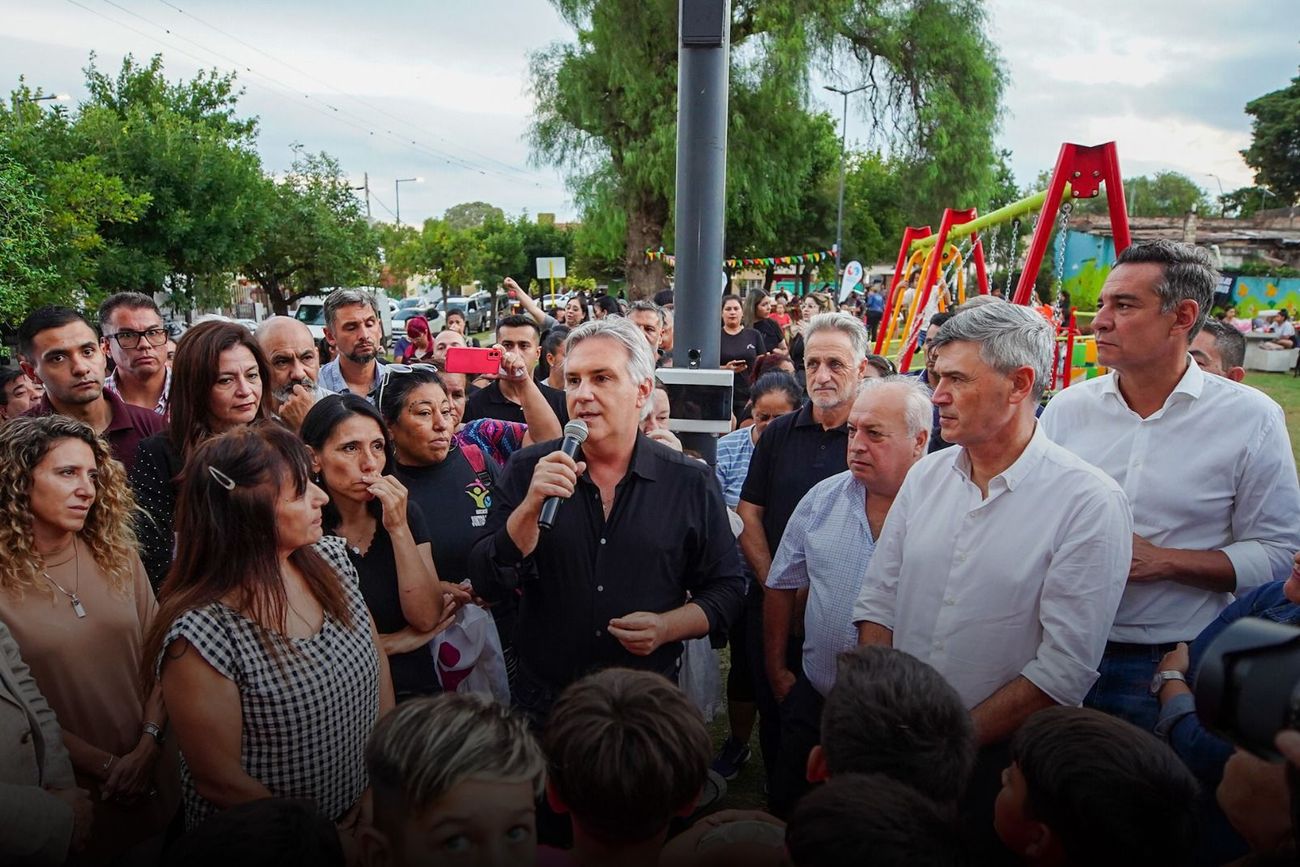 Llaryora: campaña eterna e incógnitas en la vereda opositora