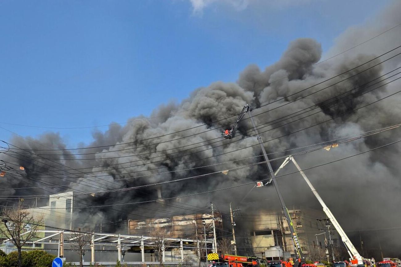 Explotó una fábrica de autopartes en Corea del Sur (Gentileza: Cadena 3)