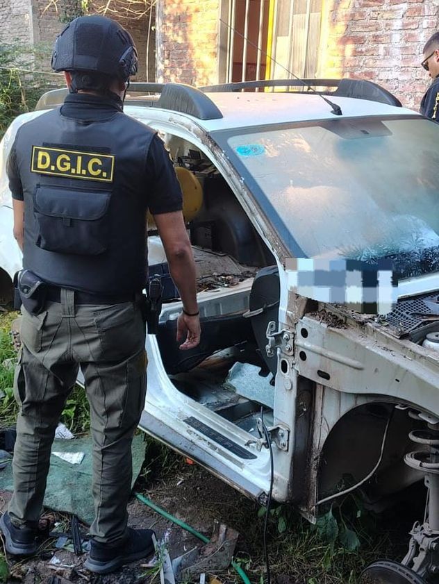 La Policía de Córdoba realiza allanamientos en distintos puntos de la ciudad y en el complejo carcelario de Bower. 