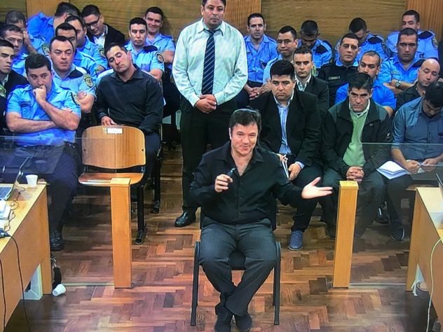 Medió junto al obispo cordobés entre la Policía y el Gobierno de Córdoba en el amotinamiento en diciembre de 2013. Después participó del juicio. 